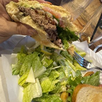 Midtown Gastro Bar - Guacamole bacon burger with side salad! - Burgers Near Me - Sacramento, California Midtown Gastro Bar - Guacamole bacon burger with side salad! - Burgers Near Me - Sacramento, California