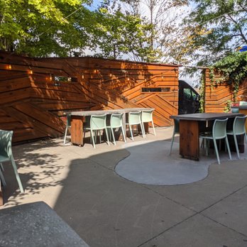 Slows Bar BQ - A lovely and comfortable enclosed patio to enjoy lunch. - Barbeque Near Me - Detroit, Michigan Slows Bar BQ - A lovely and comfortable enclosed patio to enjoy lunch. - Barbeque Near Me - Detroit, Michigan