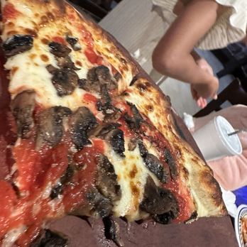 Anthony's Coal Fired Pizza & Wings - Pizza Near Me - Coral Gables, Florida