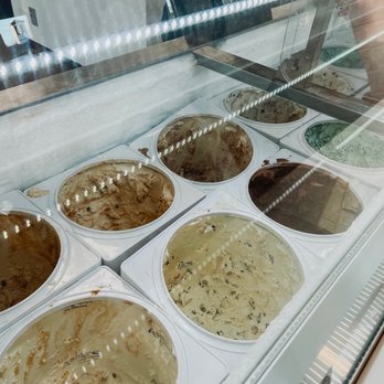 The Creamery - Ice Cream & Frozen Yogurt Near Me - Polk City, Iowa