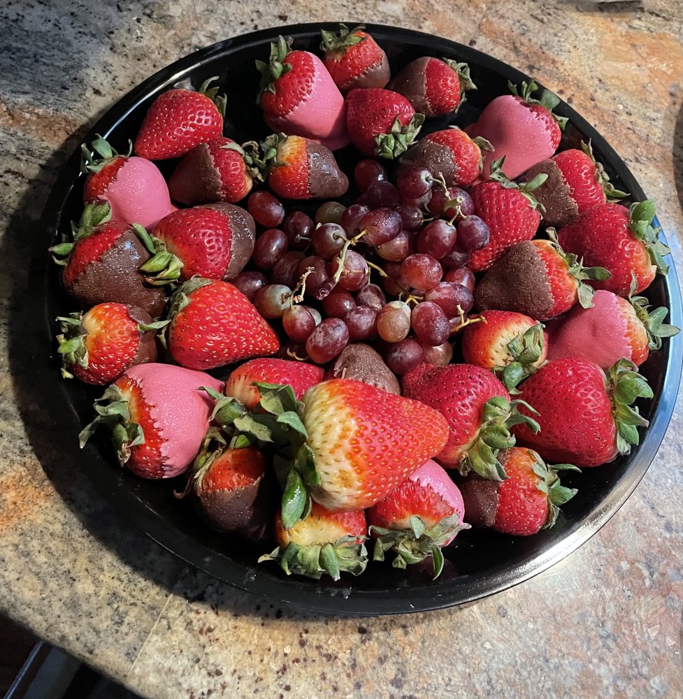 EDIBLE ARRANGEMENTS Updated October 2024 11 Photos & 19 Reviews