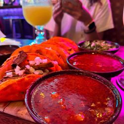 El Rey - Birria Tacos Tray for 2