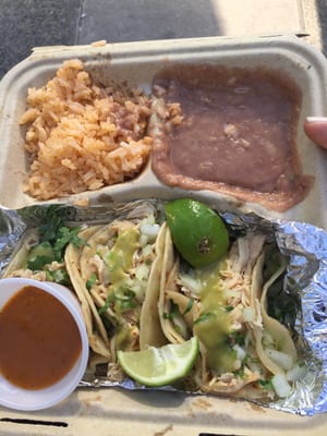 Tacos El Tajin Food Truck 1 by null