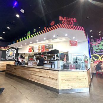 Dave's Hot Chicken - Chicken Shop Near Me - Las Vegas, Nevada