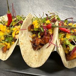 Vevetas Tapas by Pink Salt - Brisket tacos