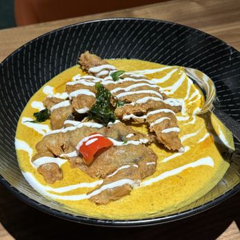 Star Leaf - Thai Royal Curry with Soft Shell Crab - Asian Fusion Near Me - Pasadena, California