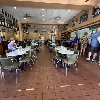 Cafe Du Monde - Coffee & Tea Near Me - Covington, Louisiana