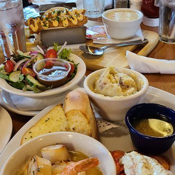 The Boathouse - Lobster tail, scallops, and jumbo shrimps $57.99 come with 2 sides garlic mashed and garden salad - Seafood Near Me - Belleville, Ontario The Boathouse - Lobster tail, scallops, and jumbo shrimps $57.99 come with 2 sides garlic mashed and garden salad - Seafood Near Me - Belleville, Ontario