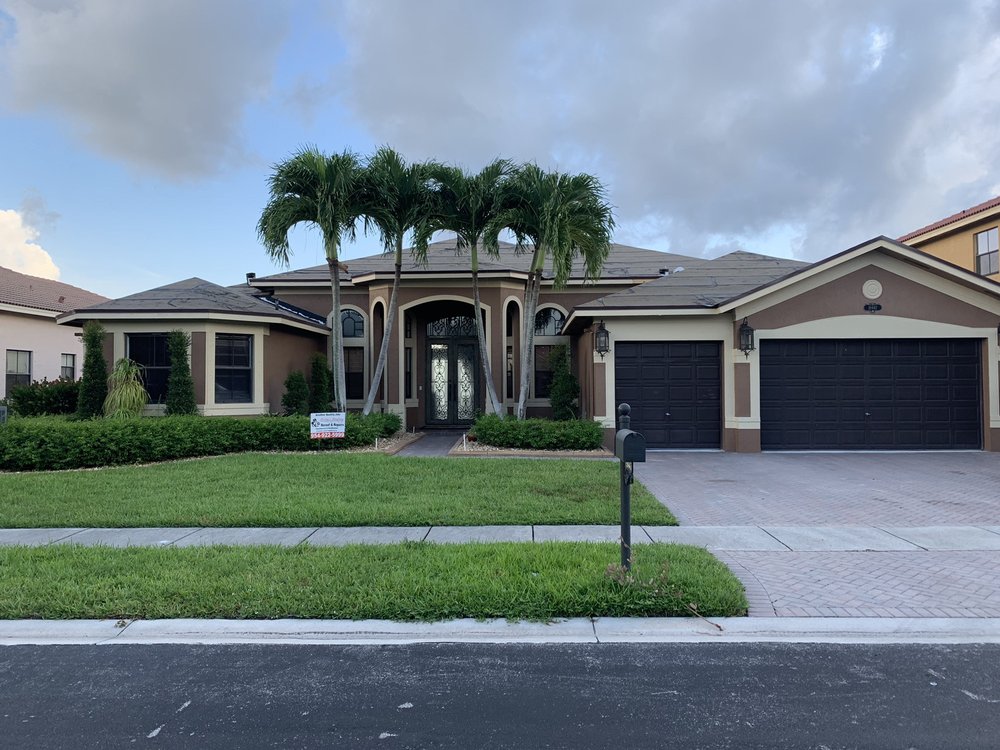 Slide of Rocky's Roofing