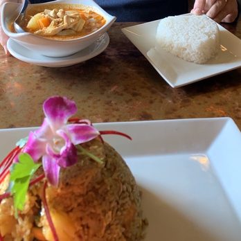 Thai Bella - Pineapple fried rice. Massaman Curry. - Thai Near Me - Moab, Utah