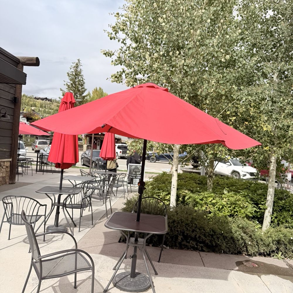 Firefly Pizza - Lovely seating area - Pizza Near Me - Grand Lake, Colorado Firefly Pizza - Lovely seating area - Pizza Near Me - Grand Lake, Colorado