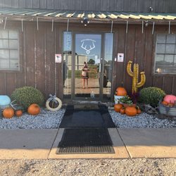 Rust Deer Plant - Storefront