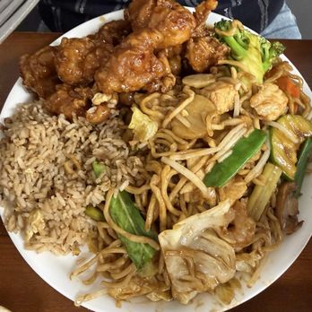 New Hong Kong - #6)Orange Chicken Combo - Chinese Near Me - Merced, California