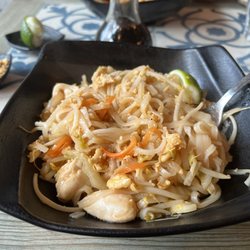 Tootoomoo Islington - Chicken Pad Thai