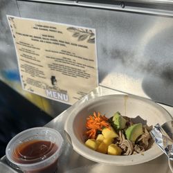 Barbe Queen Kitchen - Snack bowl for my canine enthusiast.......who thinks kahlua pork is the BOMB!