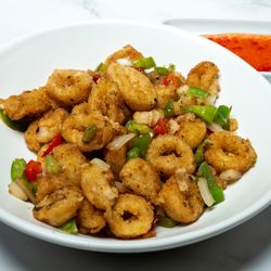 Salt and pepper calamari