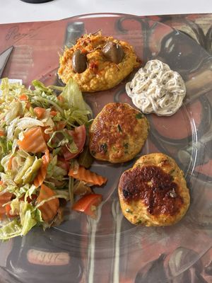 Arabesque on Devine by null