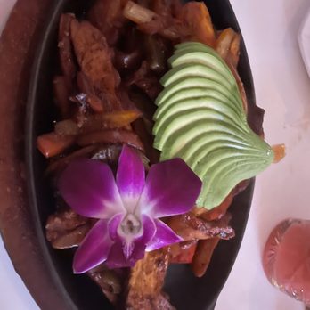 Spanglish NYC - Sizziling Fajitas Chicken - Mexican Near Me - Bayside, New York Spanglish NYC - Sizziling Fajitas Chicken - Mexican Near Me - Bayside, New York