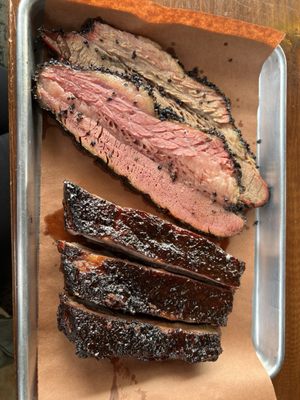 Red White & Que Smokehouse by null