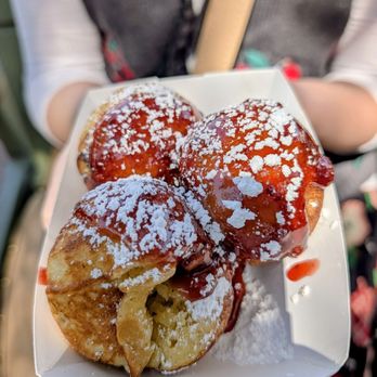 Solvang Restaurant - Æbleskiver with Raspberry Jam & Powdered Sugar - Scandinavian Near Me - Solvang, California
