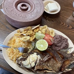 Super Pollo Restaurant