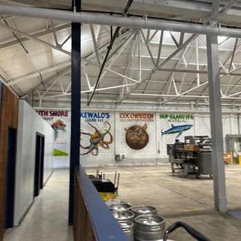 Honolulu Beerworks - some artistic talent - Brewpubs Near Me - Honolulu, Hawaii