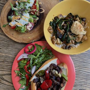 Wild Oak Cafe - Cafes Near Me - Glendale, California