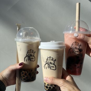 Heytea - Brown sugar bobo oat milk, bobo milk tea, strawberry boom - Bubble Tea Near Me - Irvine, California Heytea - Brown sugar bobo oat milk, bobo milk tea, strawberry boom - Bubble Tea Near Me - Irvine, California