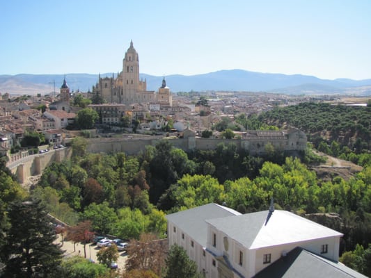 Alcázar de Segovia by null