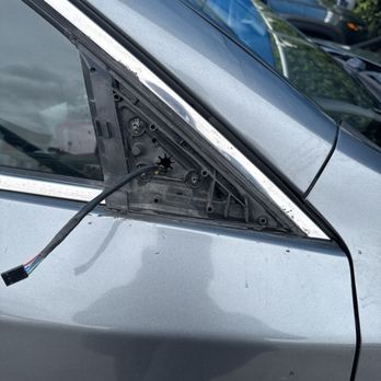 South Gate Express Car Wash - Broken mirror - Car Wash Near Me - South Gate, California South Gate Express Car Wash - Broken mirror - Car Wash Near Me - South Gate, California