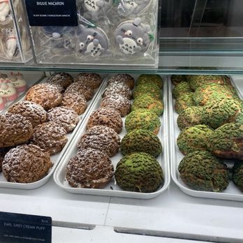 Bibble & Sip - Matcha White Chocolate Cream Puff - Coffee & Tea Near Me - New York, New York