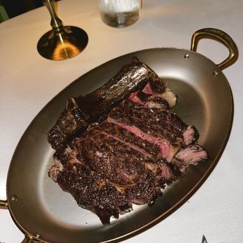 Sunny's Steakhouse - Dry rub rib eye - Cocktail Bars Near Me - Miami, Florida