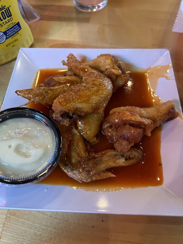 Dadz Bar & Grill Image