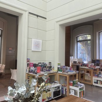 DAIN Usina Cultural - Books, Mags, Music & Video Near Me - Buenos Aires, C DAIN Usina Cultural - Books, Mags, Music & Video Near Me - Buenos Aires, C
