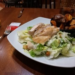 Ravintola Bistro - Caesar salad and sweet potatoes