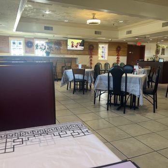 Szechwan Kitchen - Dining room - Chinese Near Me - Phoenix, Arizona