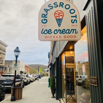 Grassroots Ice Cream - Ice Cream & Frozen Yogurt Near Me - New Milford, Connecticut Grassroots Ice Cream - Ice Cream & Frozen Yogurt Near Me - New Milford, Connecticut