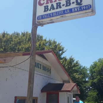 Craig Bros Cafe - Barbeque Near Me - De Valls Bluff, Arkansas