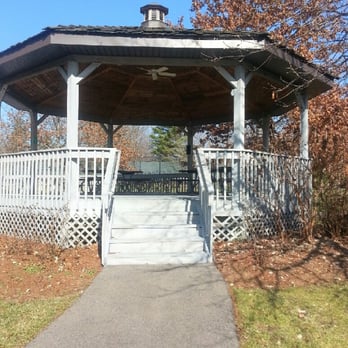 Swaim Park - large, pretty gazebo - Parks Near Me - Cincinnati, Ohio Swaim Park - large, pretty gazebo - Parks Near Me - Cincinnati, Ohio