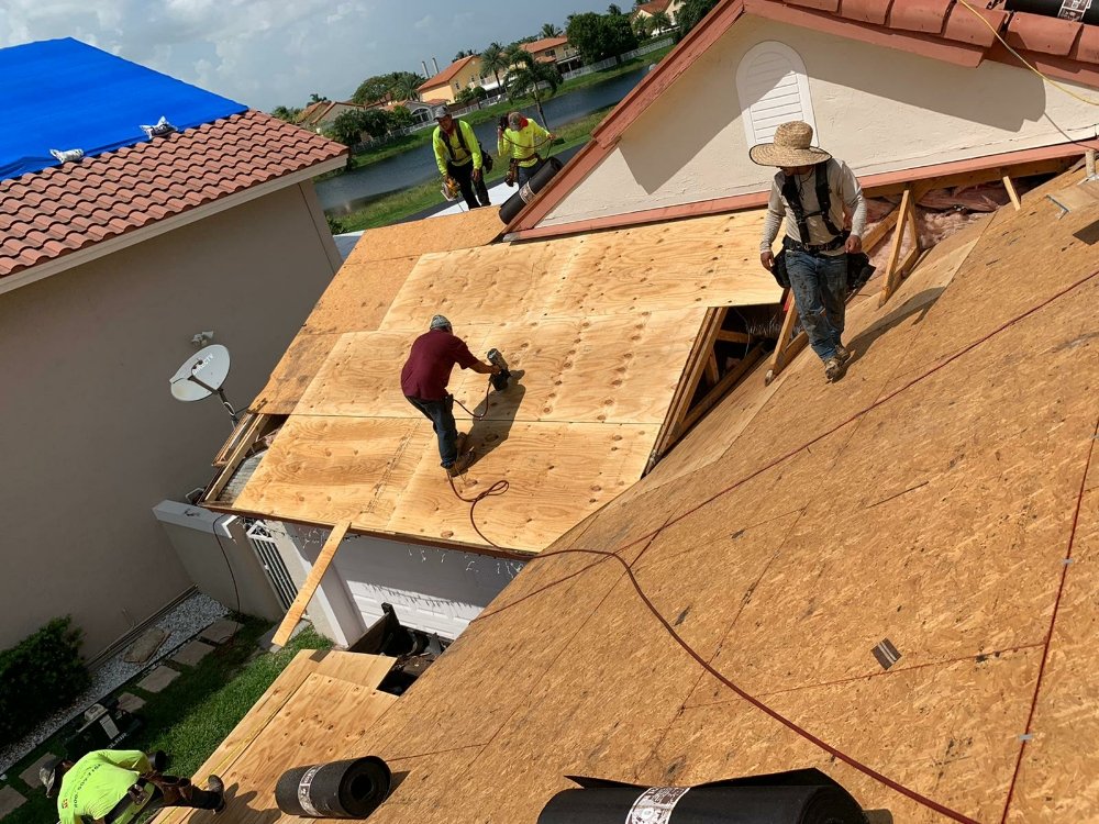 Slide of UnderCover Roofing & Metal