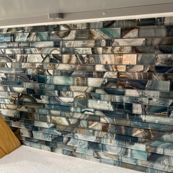 E & L Star Construction - Glass backsplash - General Contractors Near Me - Houston, Texas