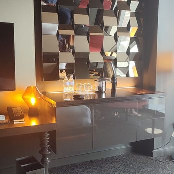 W Philadelphia - Mini bar area - Hotels Near Me - Philadelphia, Pennsylvania W Philadelphia - Mini bar area - Hotels Near Me - Philadelphia, Pennsylvania