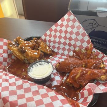 Buffalo Philly's - 10 Buffalo Wings: this is not edited at all these wings were as glossy in person Left: honey hot wings Right: Xtra hot wings 100/10 - Chicken Wings Near Me - Woodbridge, Virginia Buffalo Philly's - 10 Buffalo Wings: this is not edited at all these wings were as glossy in person Left: honey hot wings Right: Xtra hot wings 100/10 - Chicken Wings Near Me - Woodbridge, Virginia