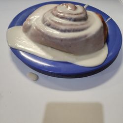 Legends Cafe - Cinnamon roll as big the plate
