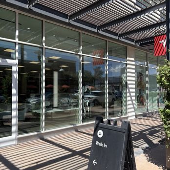 Tesla San Tan Village - Car Dealers Near Me - Gilbert, Arizona