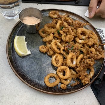 Rogue Kitchen & Bar - Calamari - Cocktail Bars Near Me - Mississauga, Ontario