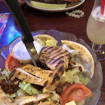 Rockne's - American Near Me - Fairlawn, Ohio