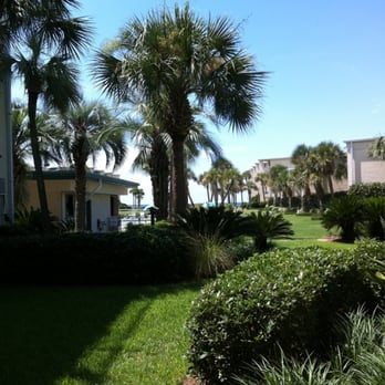 Silver Dunes Condominium - View in the back courtyard - Hotels Near Me - Destin, Florida Silver Dunes Condominium - View in the back courtyard - Hotels Near Me - Destin, Florida