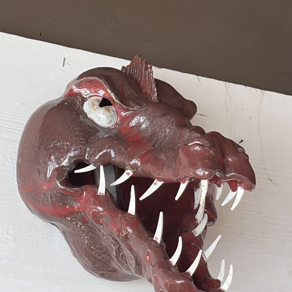 Dinosaur Gallery - Dinosaur - Gemstones & Minerals Near Me - Del Mar, California