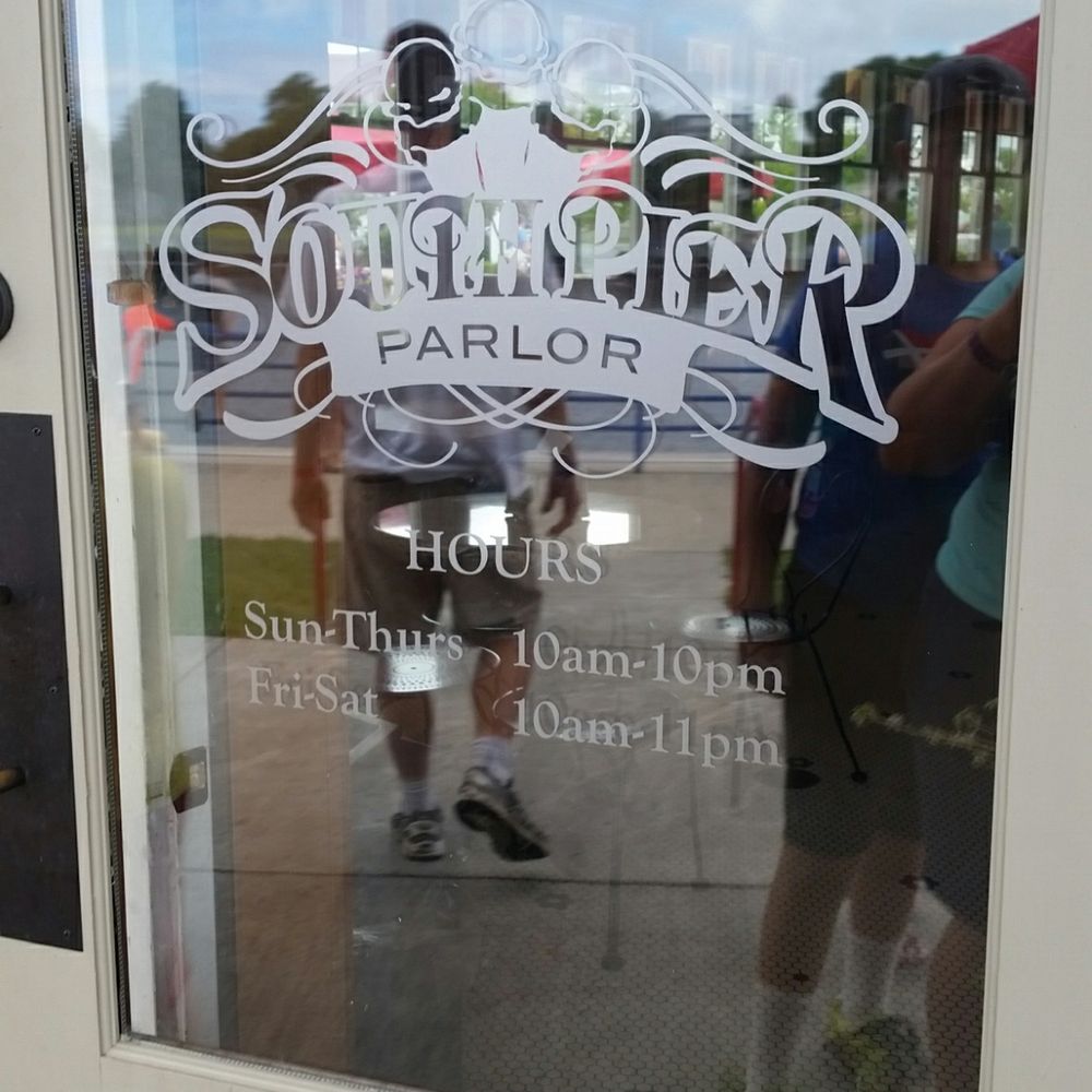 South Pier Parlor - Ice Cream & Frozen Yogurt Near Me - Sheboygan, Wisconsin South Pier Parlor - Ice Cream & Frozen Yogurt Near Me - Sheboygan, Wisconsin
